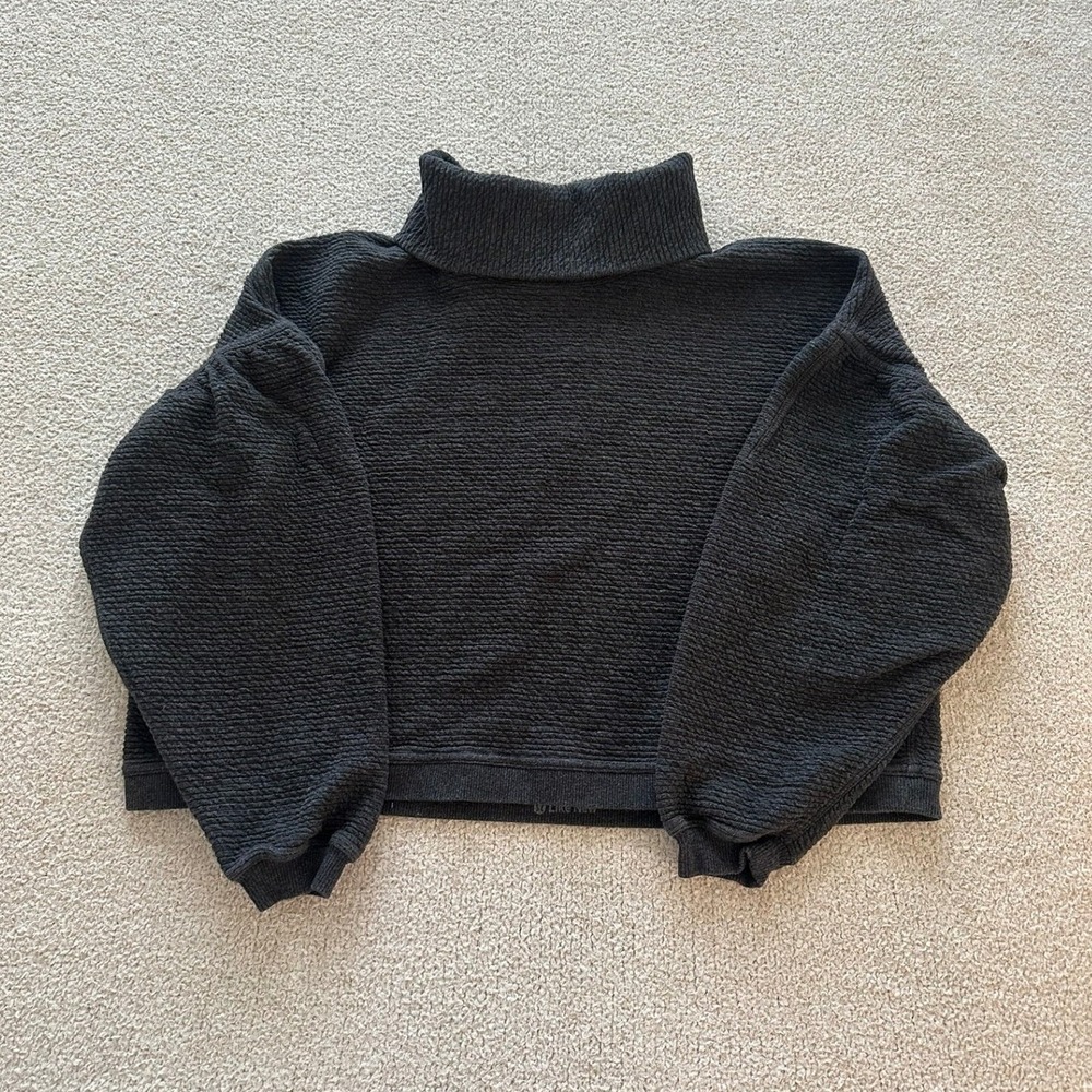 lululemon Peaceful Moments Pullover size XS/S in Dark Grey